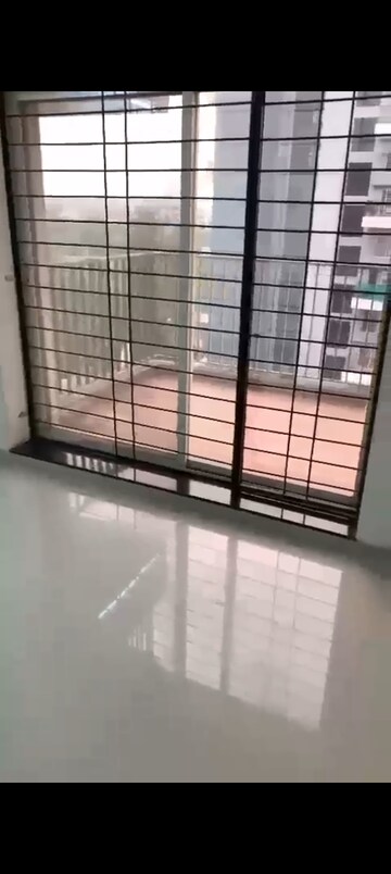 Room in 2 BHK Apartment at Ayaan Society , Wagholi – for Rent