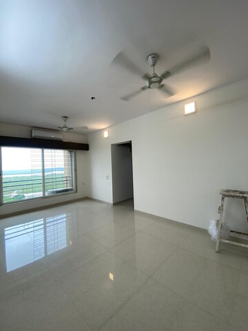 Room in 2 BHK Apartment at Deepak Residency, Vile Parle West – for Rent