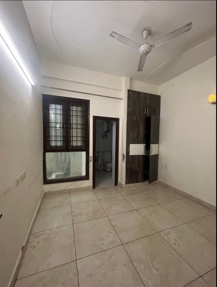 3 BHK 2000 Sq.Ft. Villa in Panchsheel Greens II