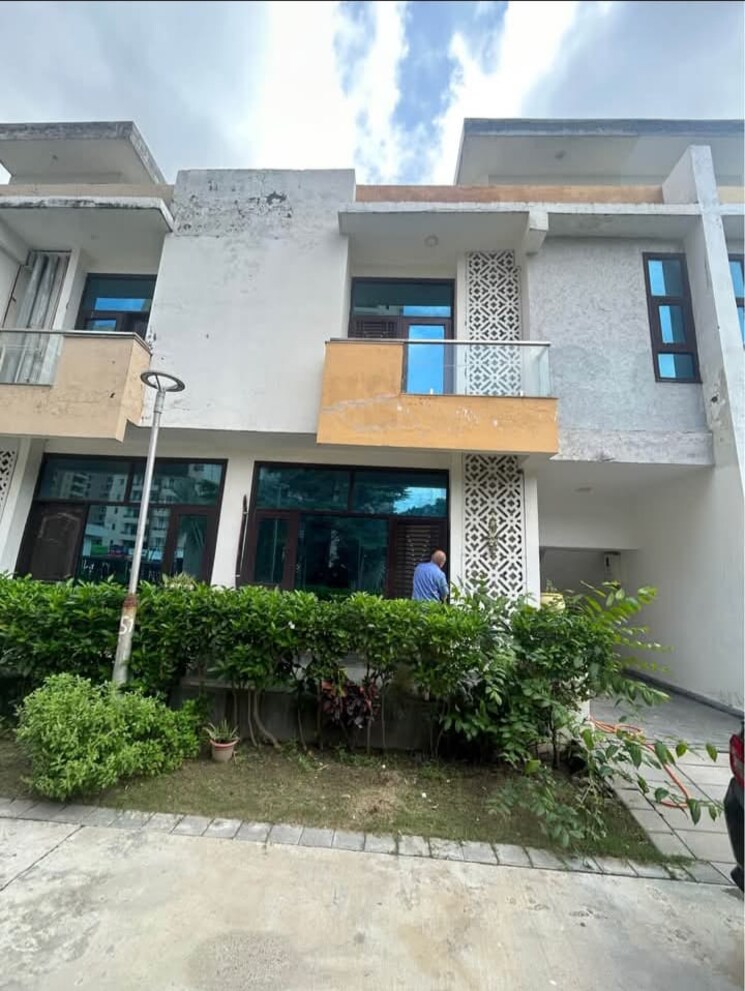 Exterior View, panchsheel-greens-ii 3 Bedroom 2000 Sq.Ft. Villa In Sector 16 Greater Noida Greater Noida 9072112