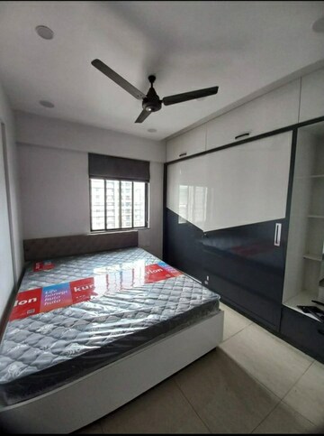 Bedroom in 1 BHK Apartment at Kalyani Nagar – for Rent