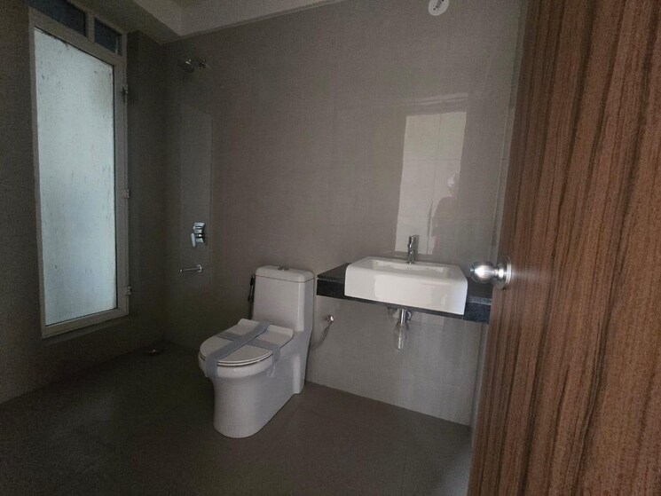 Bathroom, lodha-casa-ultima 1 Bedroom 425 Sq.Ft. Apartment In Chirak Nagar Thane 9072161