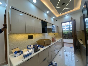 Team Area in 3 BHK Builder Floor at Puri Kohinoor, Sector 89 – for Sale