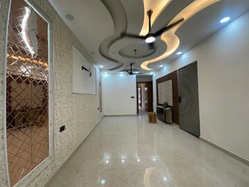Bathroom in 3 BHK Builder Floor at Puri Kohinoor, Sector 89 – for Sale