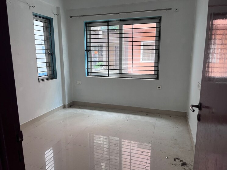Room, pasari-taalchaya 3 Bedroom 1300 Sq.Ft. Apartment In Rajarhat New Town Kolkata 9072155