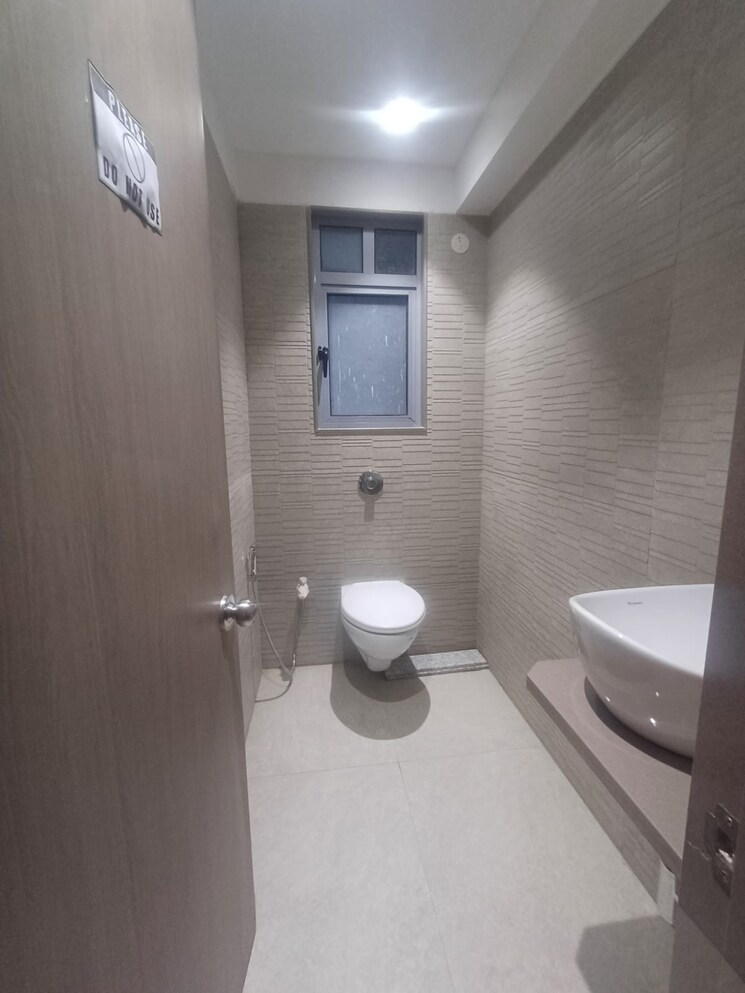Bathroom, bhoomi-9-business-bay Commercial Office Space 884 Sq.Ft. In Malad West Mumbai 9072182