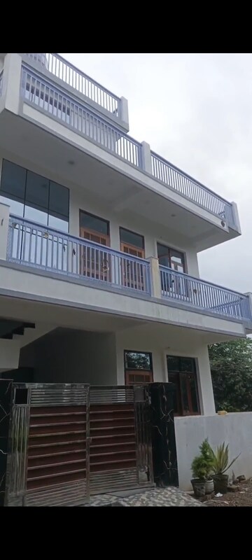 6 BHK Independent House For Rent in Dehradun Cantt