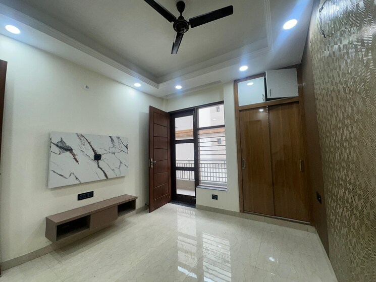 Room, puri-kohinoor 3 Bedroom 1150 Sq.Ft. Builder Floor In Sector 89 Faridabad 9072202