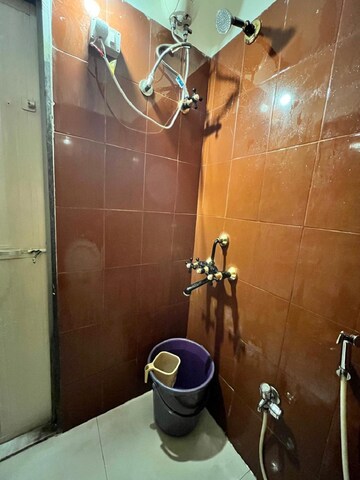 Bathroom in 1 BHK Apartment at Santacruz West – for Rent