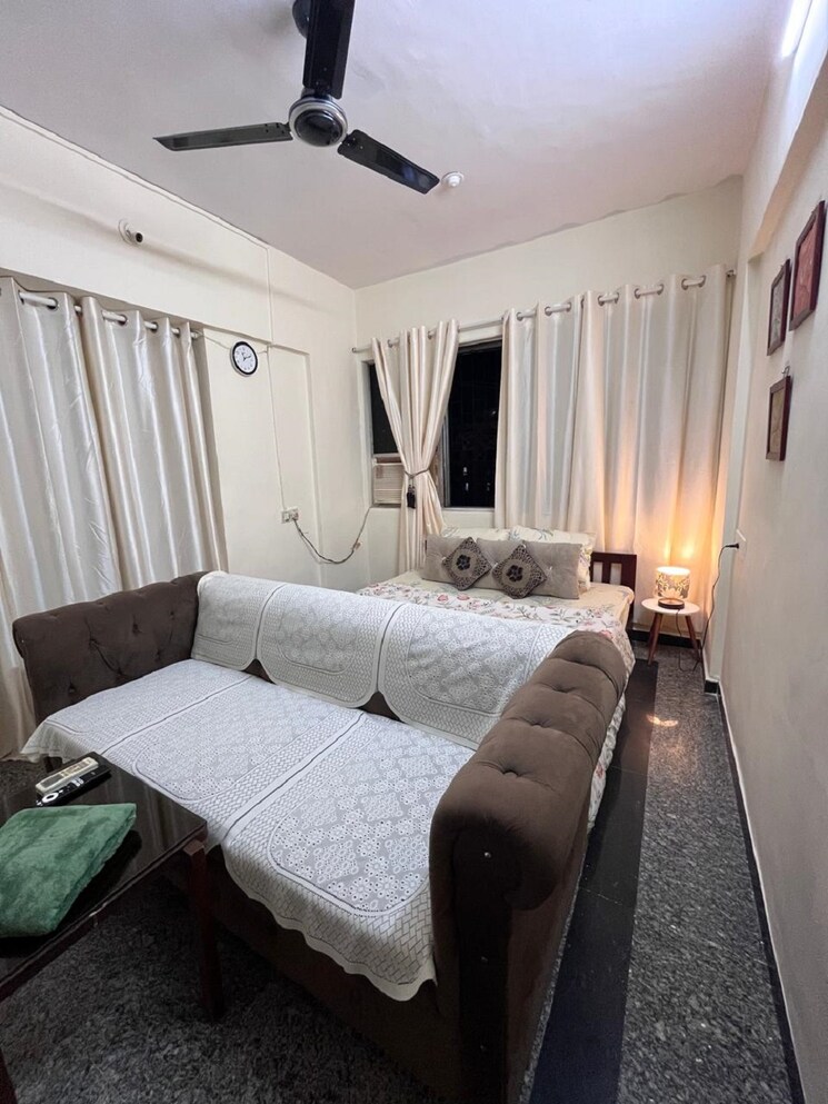 Bedroom, santacruz west 1 Bedroom 550 Sq.Ft. Apartment In Santacruz West Mumbai 9072210
