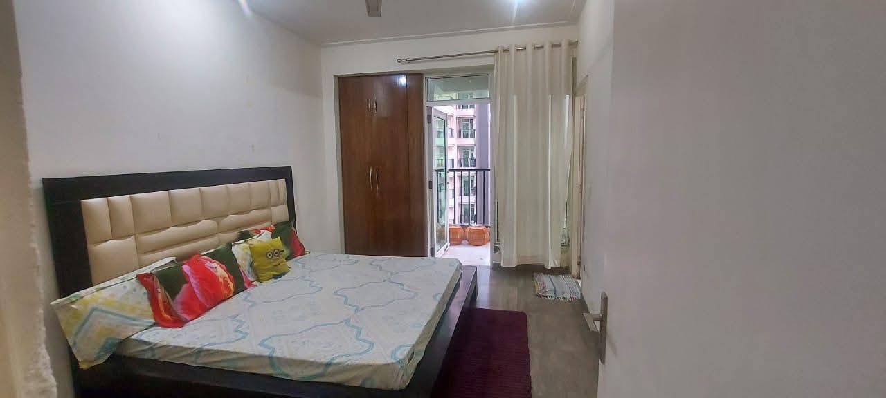 2 BHK Apartment For Rent in Gaur City 2 - 14th Avenue