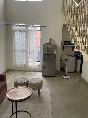 Team Area in 2 BHK Apartment at Gaur City 5th Avenue, Sector 4 Greater Noida – for Rent