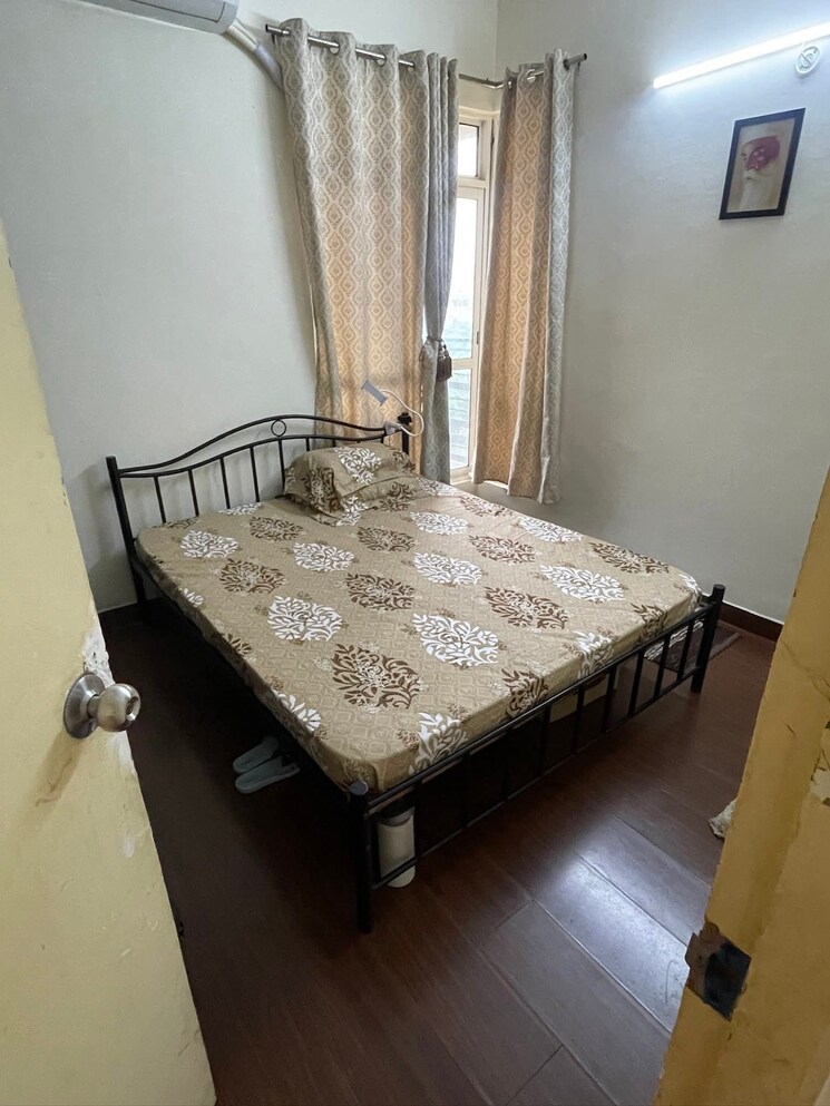 Bedroom, gaur-city-5th-avenue 2 Bedroom 910 Sq.Ft. Apartment In Sector 4 Greater Noida Greater Noida 9072232