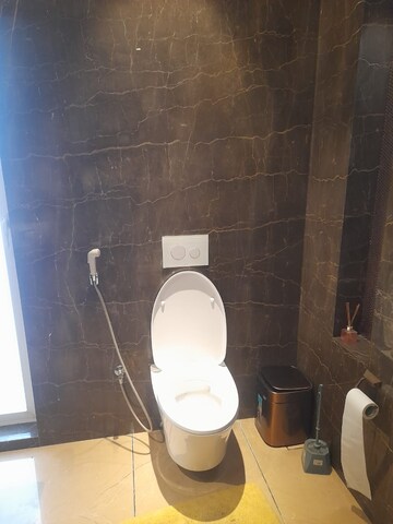 Bathroom in 4 BHK Apartment at Transcon Flora Heights, Andheri West – for Rent
