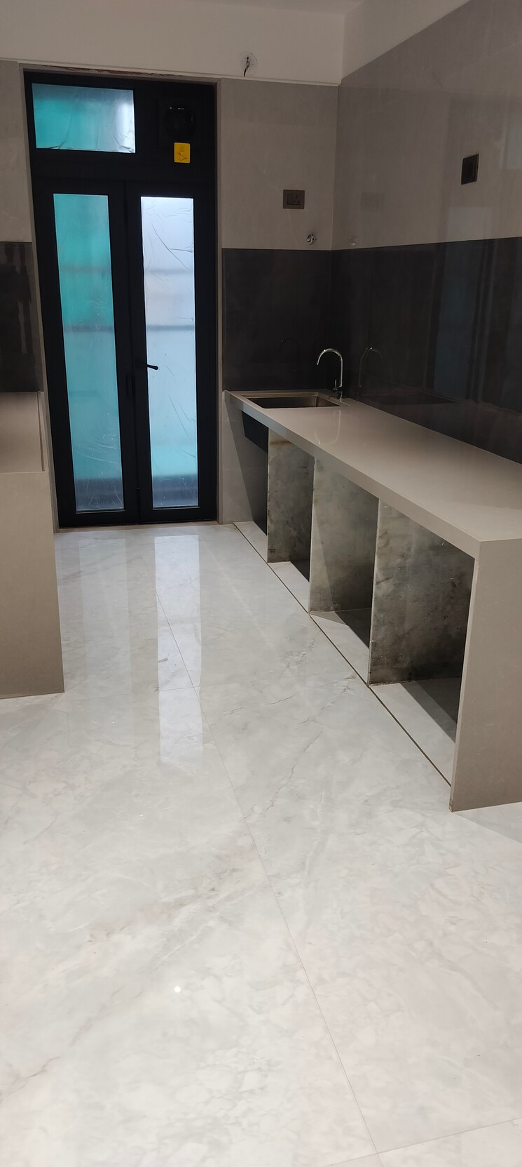 Room, gurukrupa-dhyanam 2 Bedroom 714 Sq.Ft. Apartment In Versova Mumbai 9072228