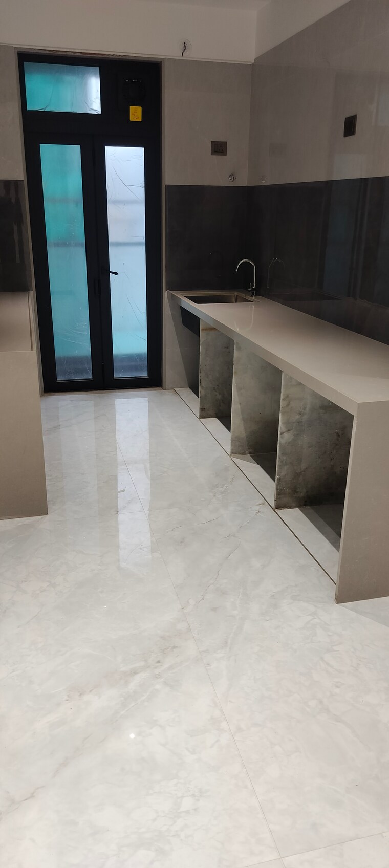 Room, gurukrupa-dhyanam 2 Bedroom 714 Sq.Ft. Apartment In Versova Mumbai 9072228