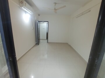 Room in 2 BHK Apartment at Bramha Suncity, Wadgaon Sheri – for Rent