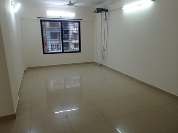 Room in 2 BHK Apartment at Bramha Suncity, Wadgaon Sheri – for Rent