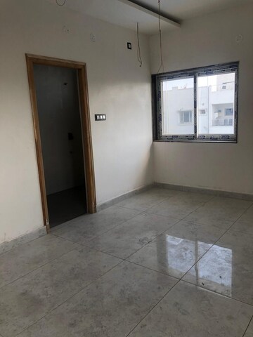 Room in 3 BHK Apartment at Film Nagar – for Sale