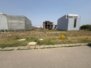  Plot For Sale in Kingwood Enclave, Wave City