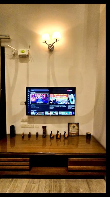 Furnished Amenities in 2 BHK Apartment at Goel Ganga Carnation, Koregaon Park – for Rent