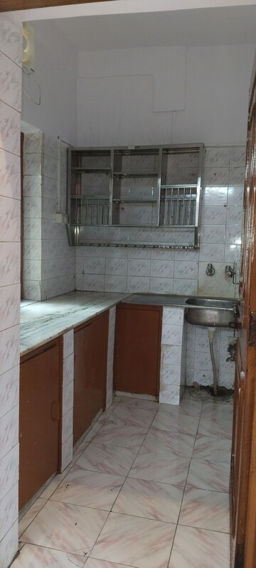 Kitchen in 1.5 BHK Builder Floor at B Block Shastri Nagar – for Rent