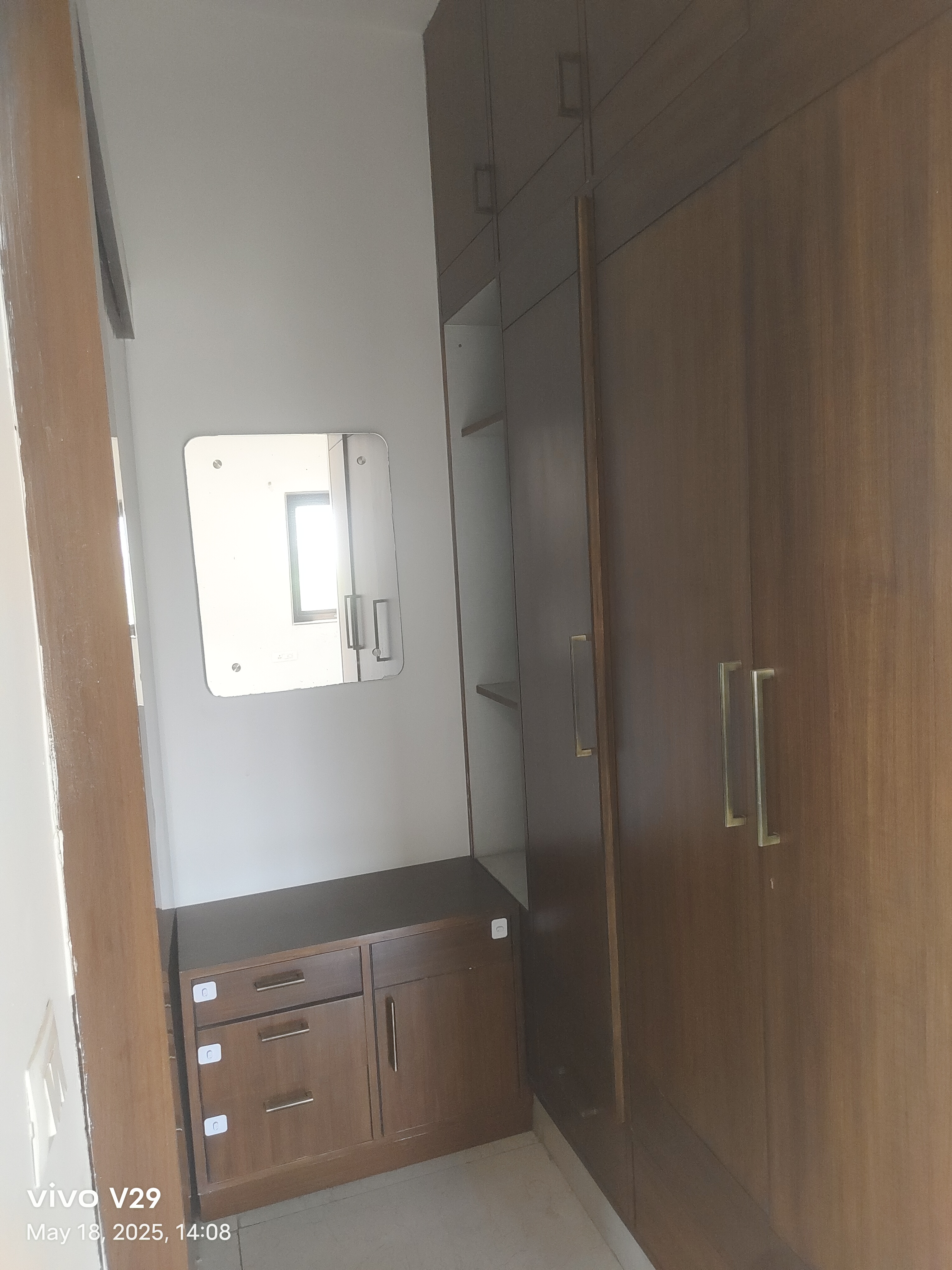 4 BHK Apartment For Rent in Lions Society