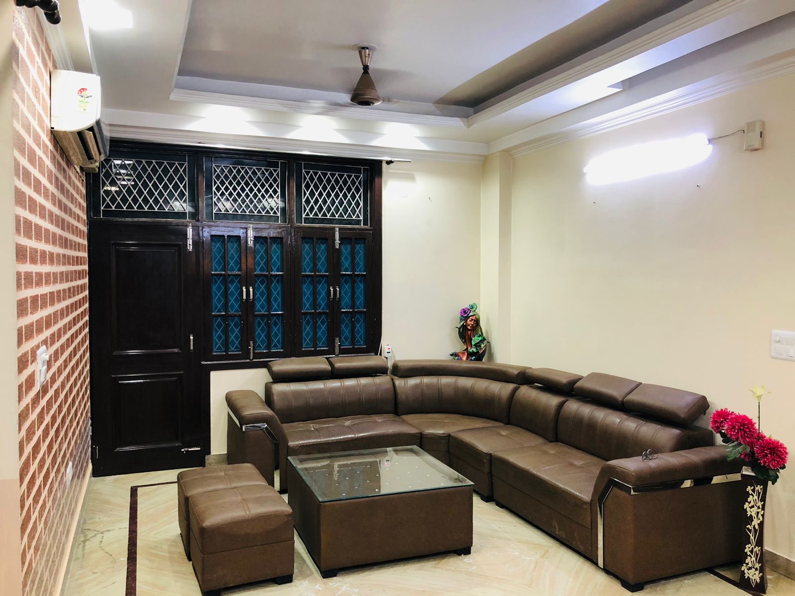 4 BHK + Pooja Room,Servant Room Builder Floor For Rent in Gayatri Kunj Ghaziabad