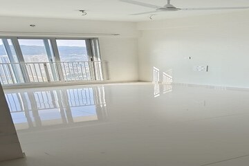 Room in 1 RK Apartment at Mayfair The View, Vikhroli West – for Rent