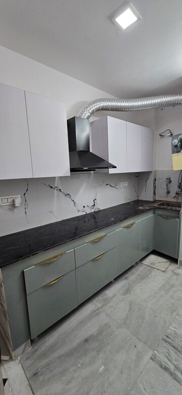 Kitchen in 2 BHK Builder Floor at Eldeco Ananda, Sector 48 – for Rent