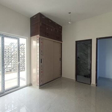 Room in 1 BHK Builder Floor at Hsr Layout – for Rent