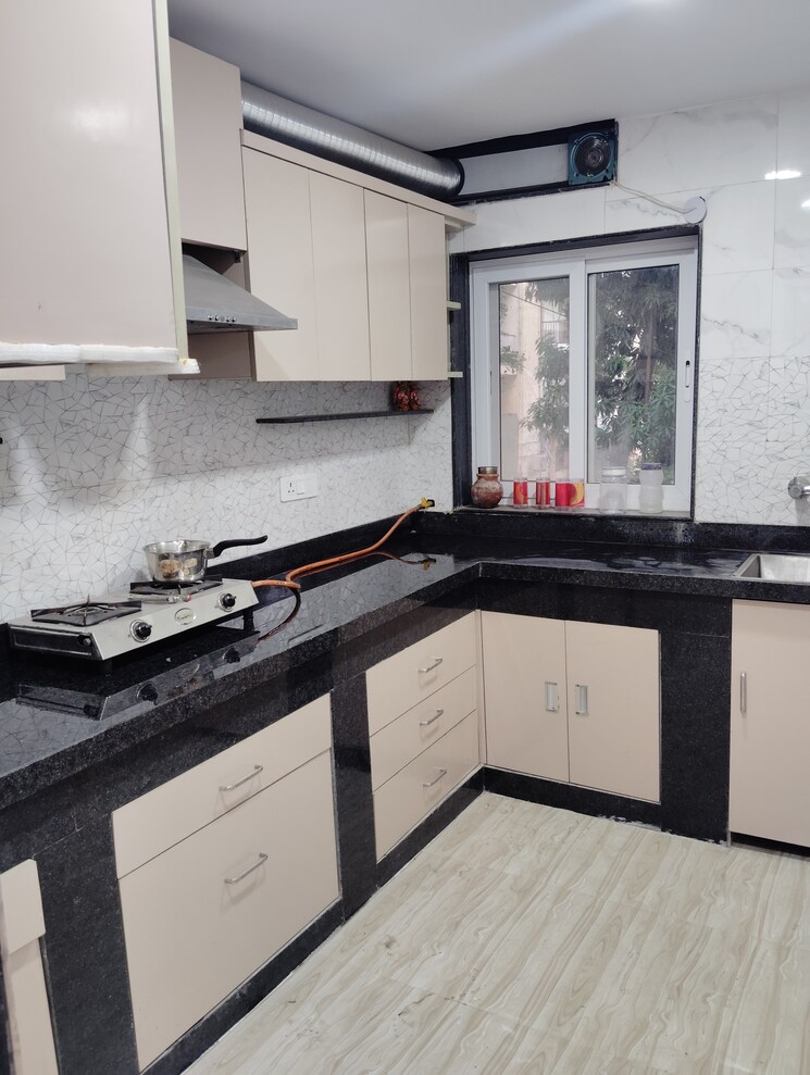 Kitchen, navbharat-apartments 2 Bedroom 1000 Sq.Ft. Apartment In Paschim Vihar Delhi 9072390