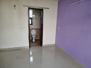 2 BHK Apartment For Sale in HRC Professional, Indrapuram