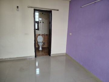 2 BHK Apartment For Sale in HRC Professional, Indrapuram