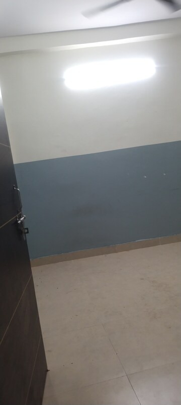 Furnished Amenities in 2 BHK Builder Floor at Mayur Vihar Phase 1 – for Rent