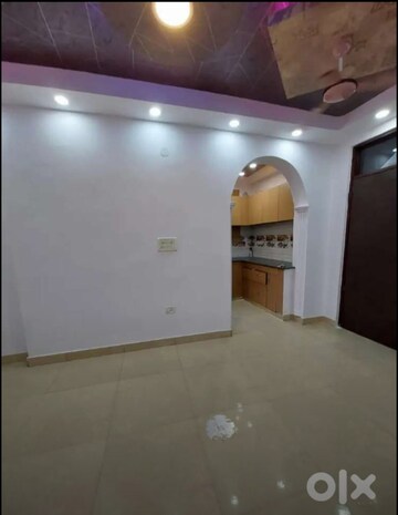 Room in 2 BHK Builder Floor at Saket – for Rent