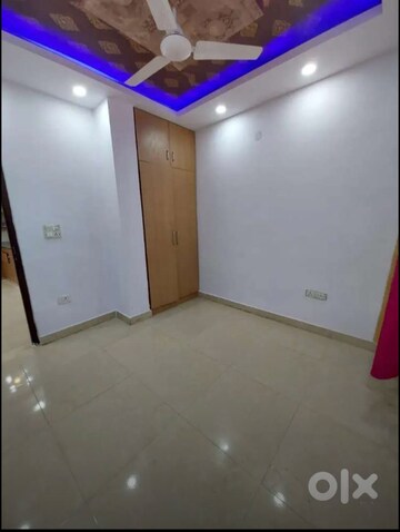Room in 2 BHK Builder Floor at Saket – for Rent