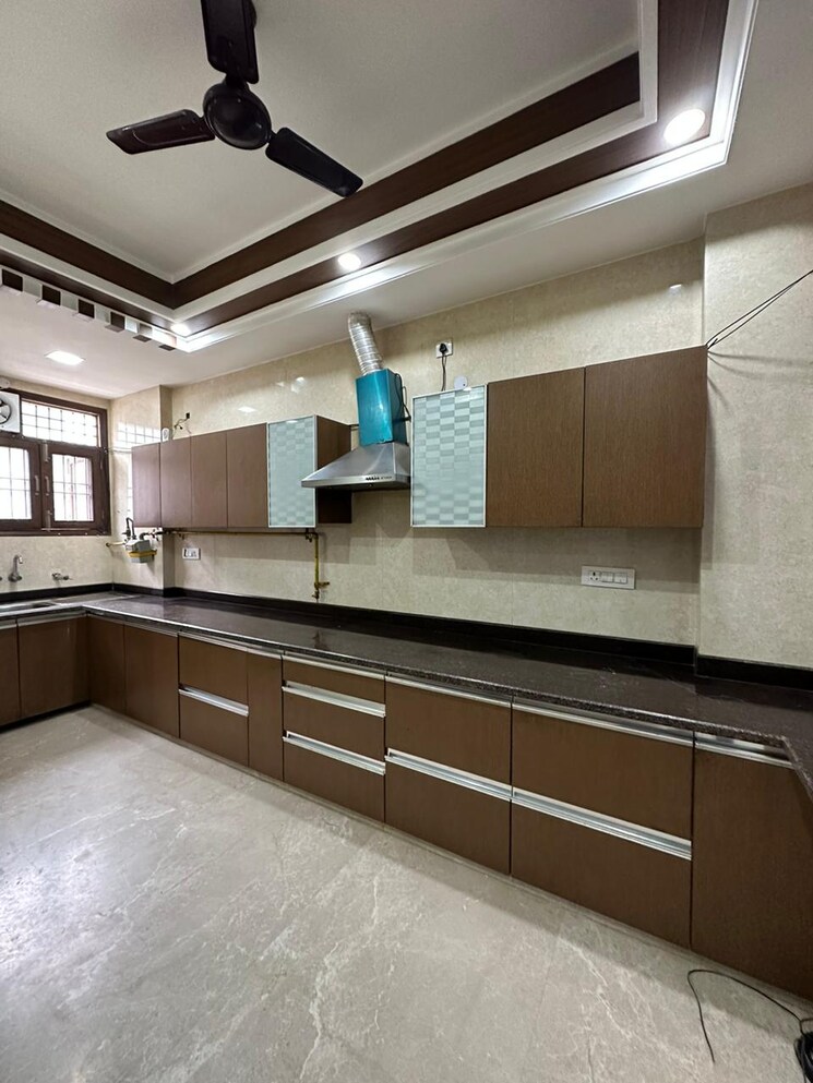 Kitchen, triveni-apartments-cghs 3 Bedroom 1350 Sq.Ft. Apartment In Paschim Vihar Delhi 9072415