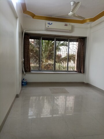 Room in 1 BHK Apartment at Nupur Apartment, Borivali West – for Sale