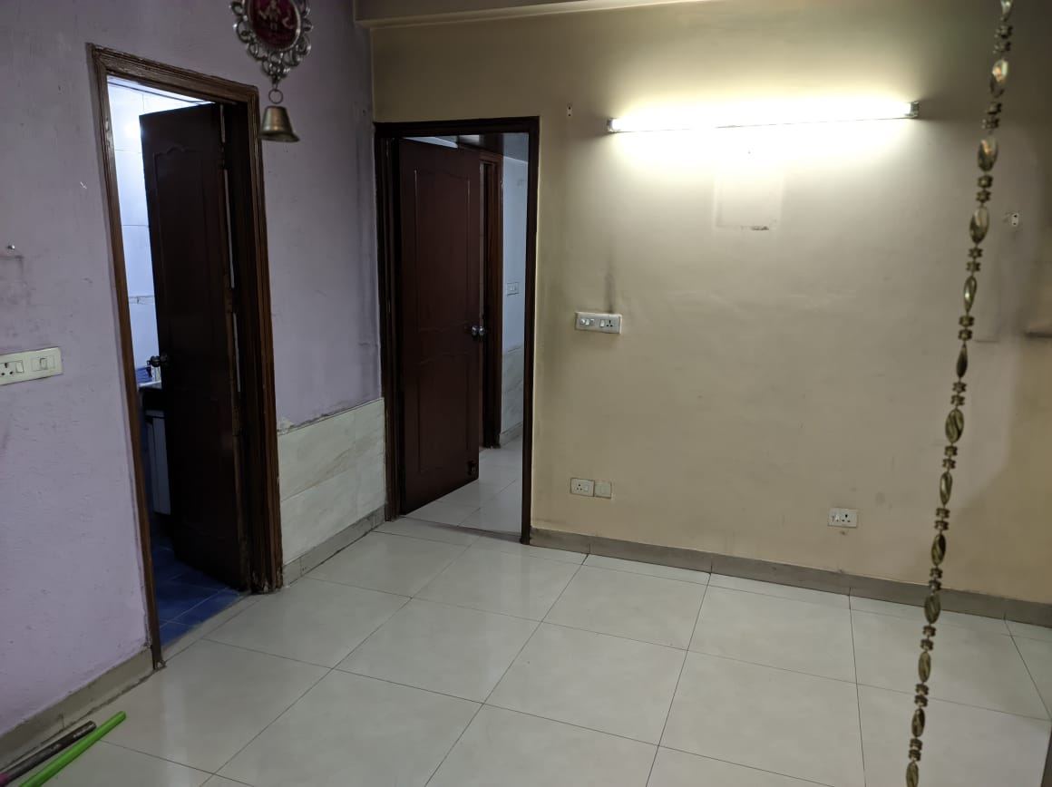 2.5 BHK + Extra Room Apartment For Sale in HRC Apartments