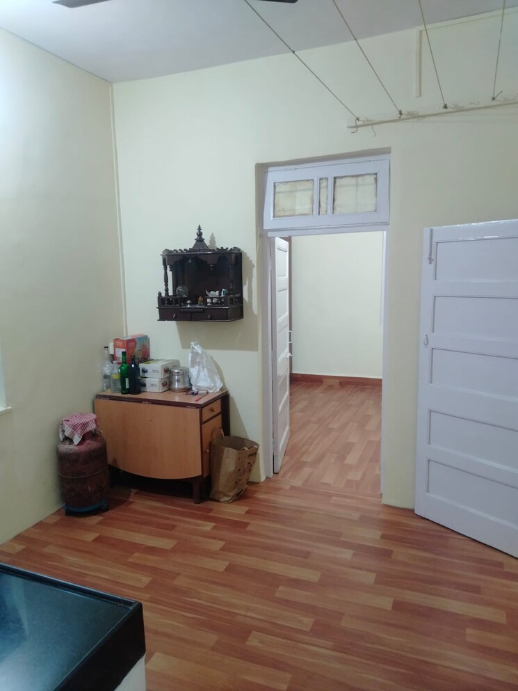 Room, jai-hanuman-apartment 1.5 Bedroom 600 Sq.Ft. Apartment In Vile Parle East Mumbai 9072462