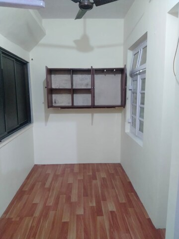 Bedroom in 1.5 BHK Apartment at Jai Hanuman Apartment, Vile Parle East – for Rent