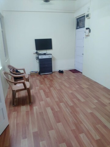 Kitchen in 1.5 BHK Apartment at Jai Hanuman Apartment, Vile Parle East – for Rent