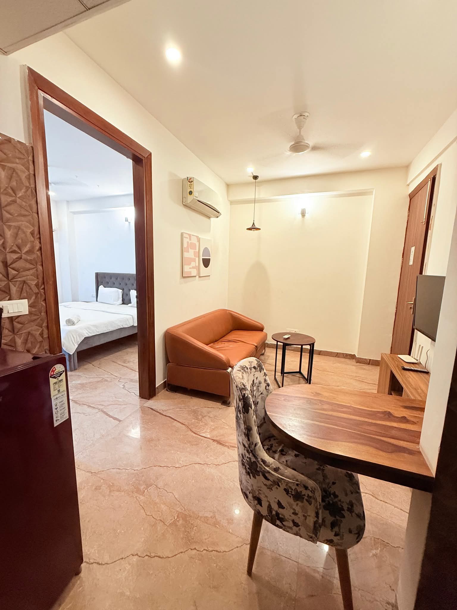 Living Room, dlf cyber city 2 Bedroom 1250 Sq.Ft. Builder Floor In Dlf Cyber City Gurgaon 9072506