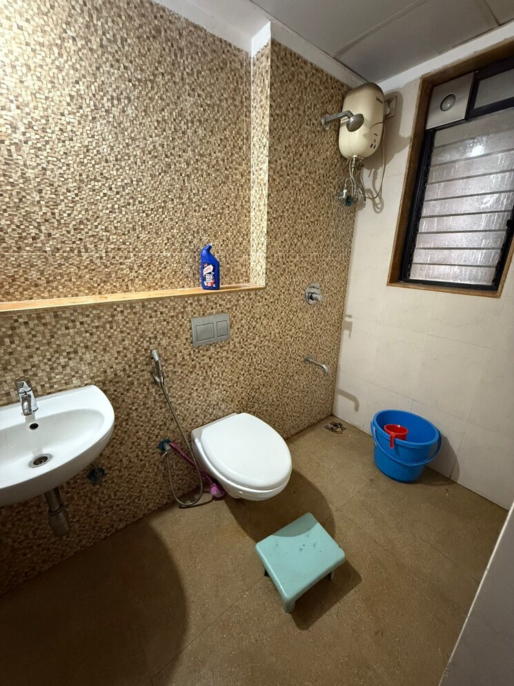 Bathroom, lodha-palava-downtown 2 Bedroom 728 Sq.Ft. Apartment In Dombivli East Thane 9072480