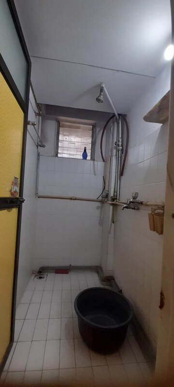 Master Bedroom in 1 RK Apartment at Raheja Township, Malad East – for Rent