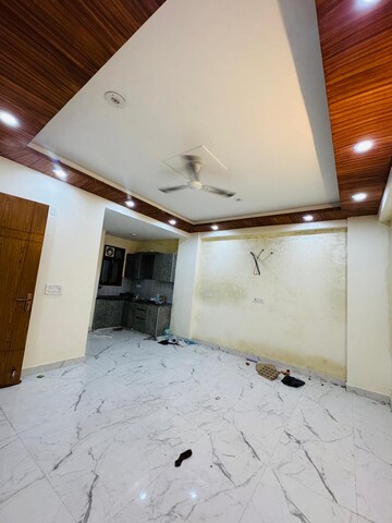 Room in 2 BHK Apartment at Saket – for Rent