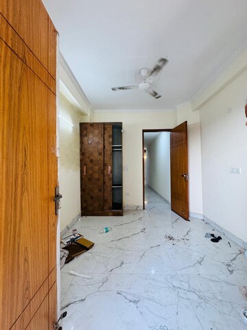 Bedroom in 2 BHK Apartment at Saket – for Rent