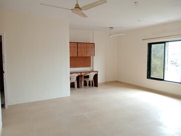 Room in 2 BHK Apartment at Sher E Punjab, Andheri East – for Rent
