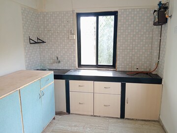 Room in 2 BHK Apartment at Sher E Punjab, Andheri East – for Rent